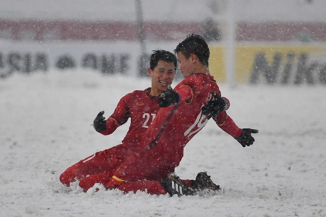 年轻漂亮的妈妈